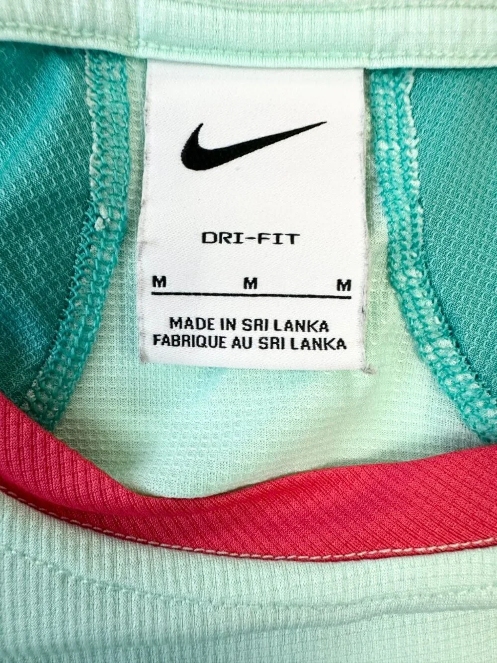 Nike Girls T-Shirts Bundle of 2 Size Medium Multicolor Short Sleeves Pre-owned